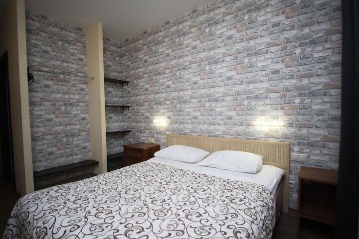 Room 22 of 62