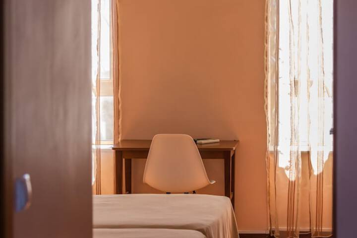 Room 8 of 26