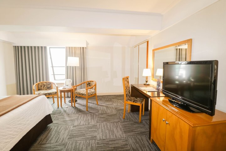 Room 7 of 125
