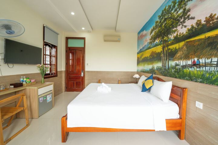 Room 7 of 56