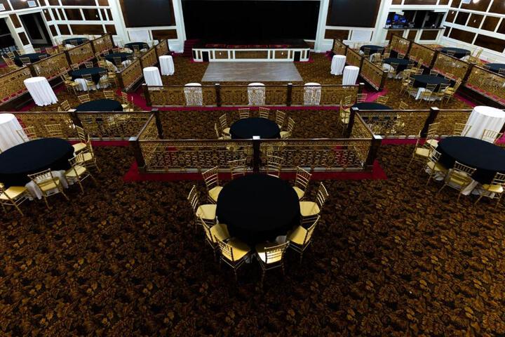 Ballroom/Hall 12 of 23