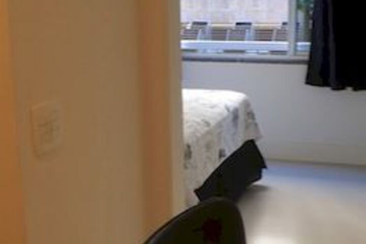 Room 10 of 15
