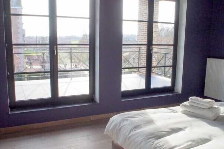 Room 17 of 43