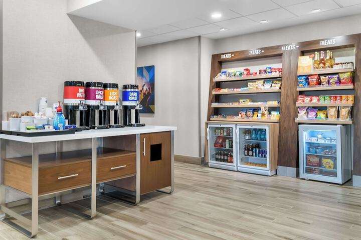 Snack bar