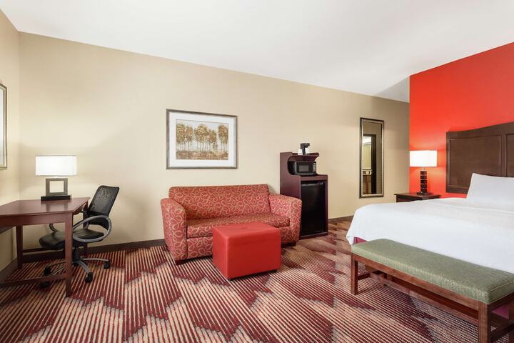 1 King Bed (3 of 19)