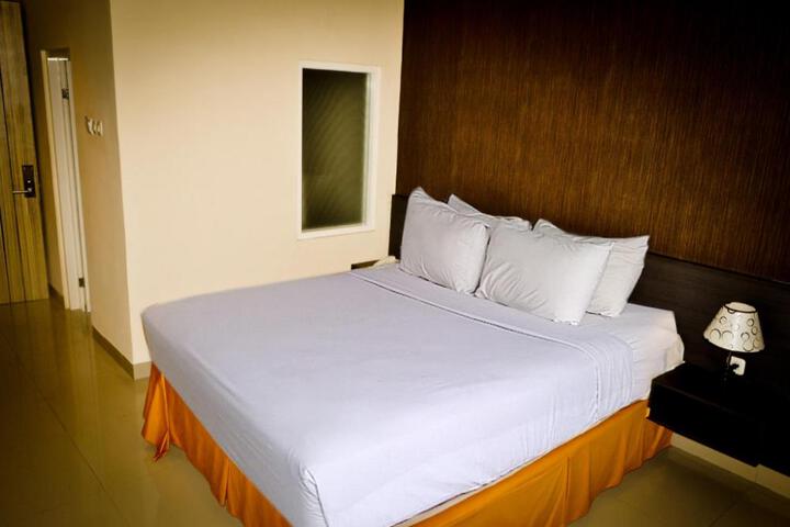 General 4 of 9
