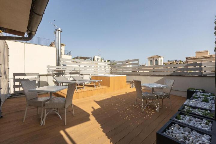 Terrace/Patio 7 of 23