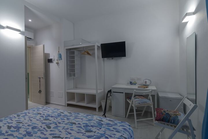 Room 14 of 31
