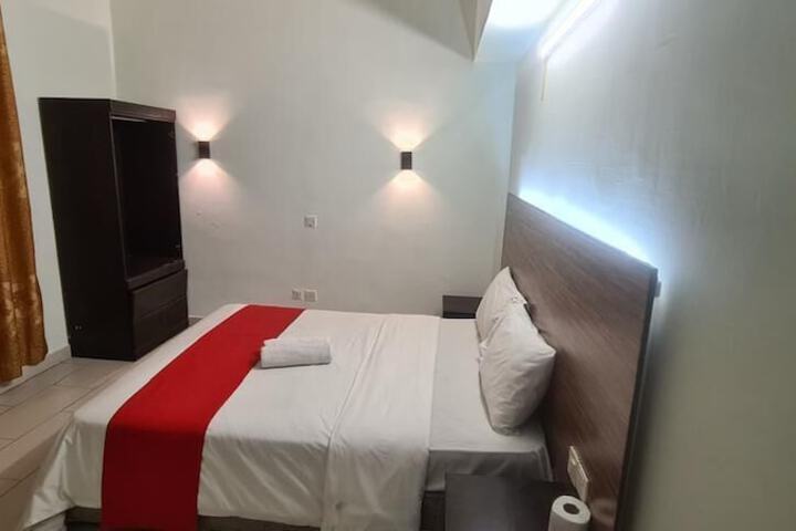 Room 17 of 59