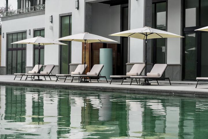 Pool 47 of 76