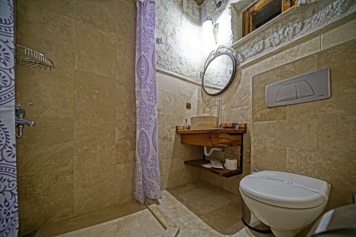Room 45 of 68