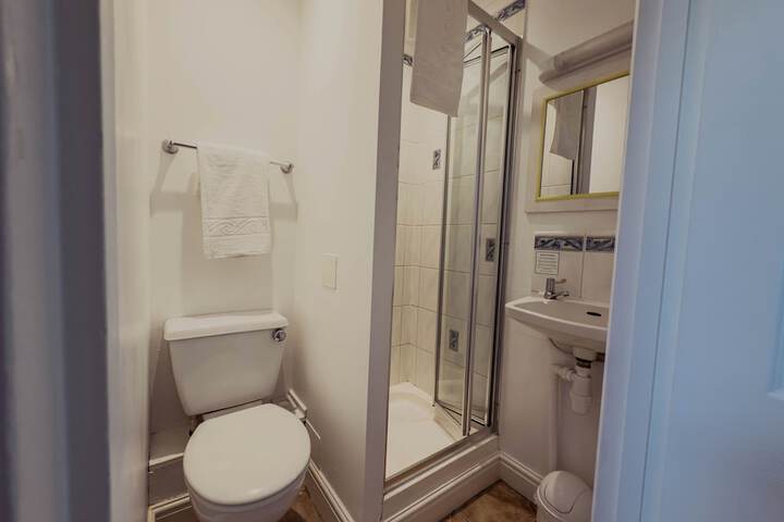 Room 20 of 27