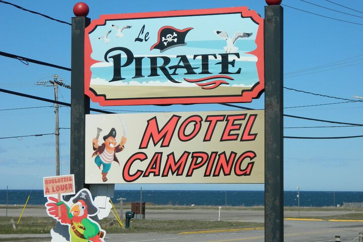 Le Pirate Motel & Camping