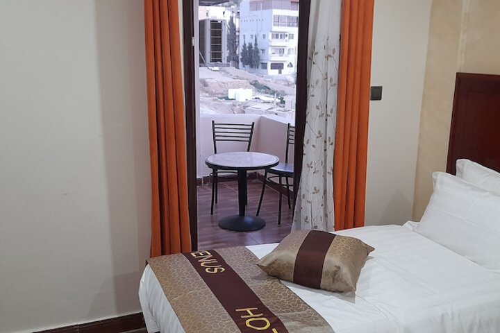 Room 22 of 45