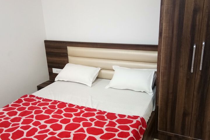 Room 18 of 35