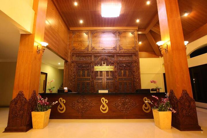 Grand Ussu Hotel & Convention