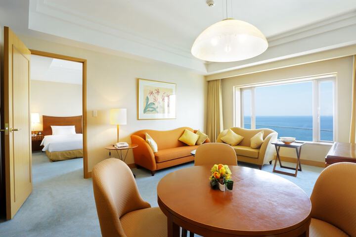 Room 11 of 72