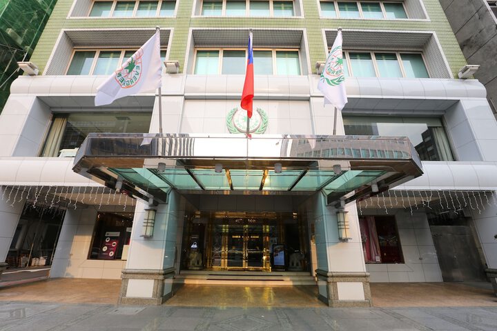 Hotel 2 of 39