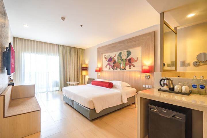 Room 56 of 220