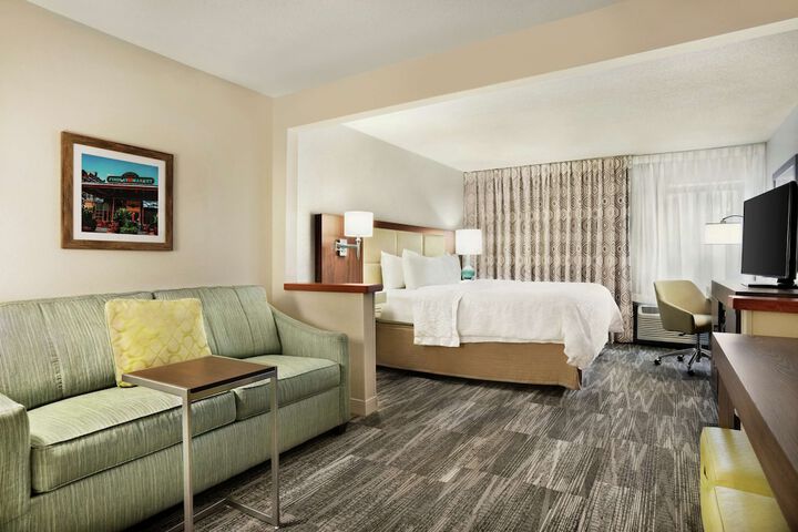 1 King Bed (12 of 13)
