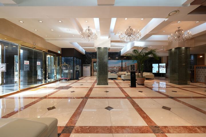 Hotel Interior 2 of 115