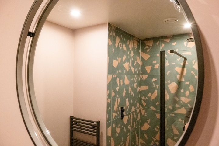 Room 24 of 75
