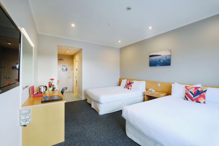 Room 30 of 73