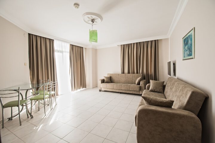 Room 15 of 27