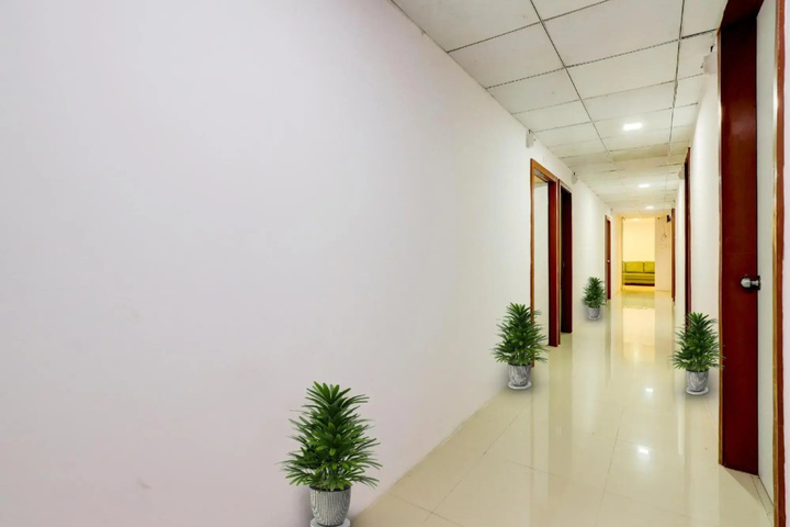 Room 7 of 8
