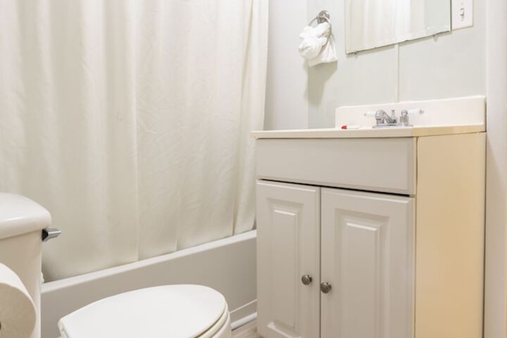 Room 165 of 309