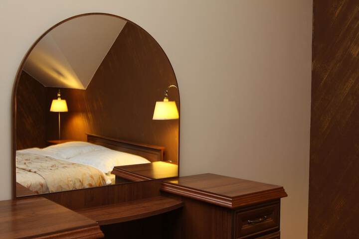 Room 7 of 56