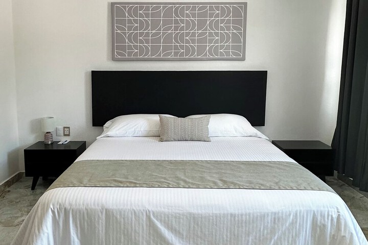 Room 5 of 20
