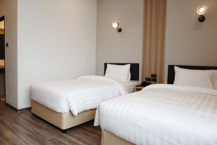 Room 15 of 54