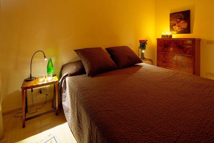 Room 3 of 7