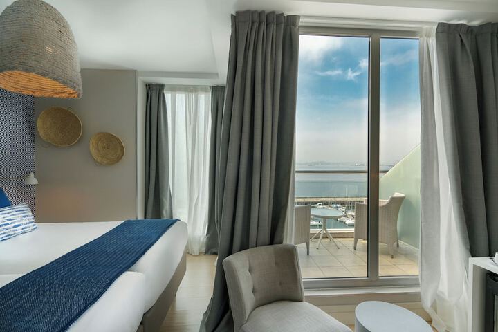 Room 20 of 40