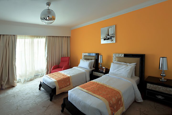 Room 5 of 15