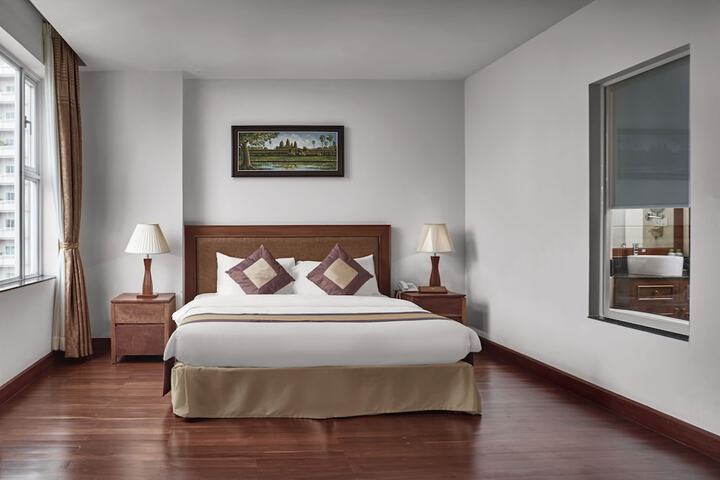 Room 18 of 82