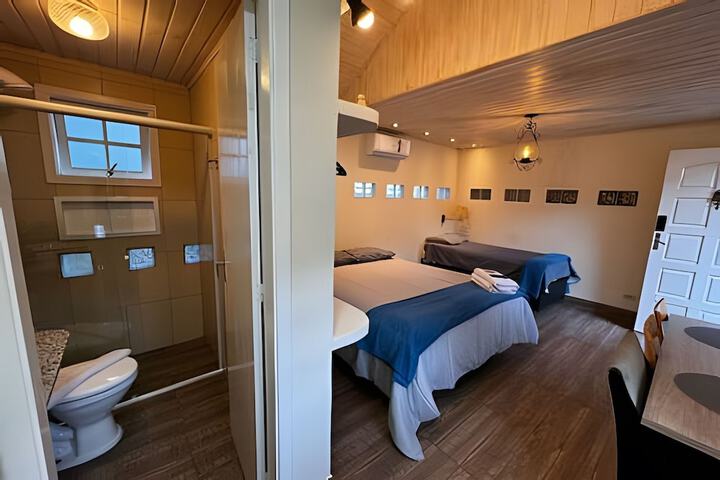 Room 3 of 125