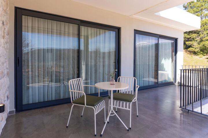 Terrace/Patio 19 of 32