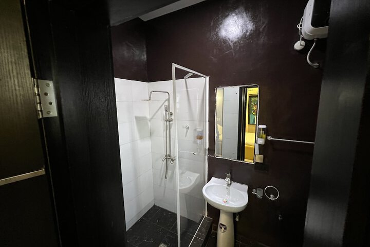 Room 31 of 50