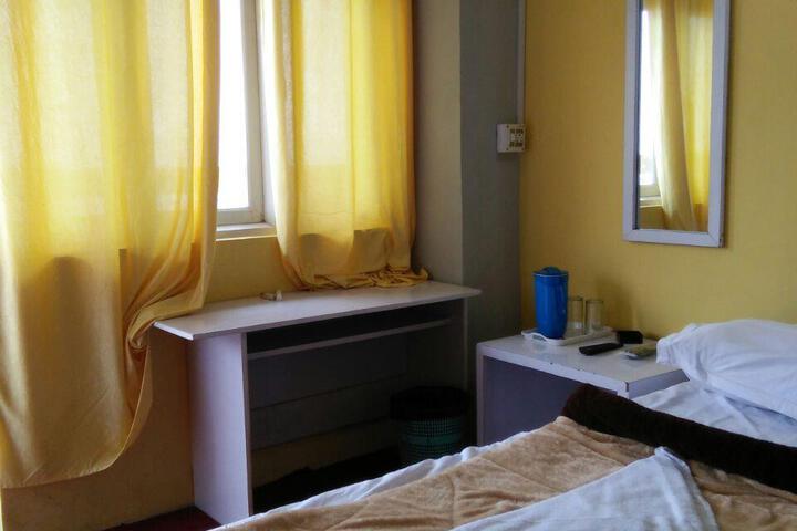 Room 5 of 5