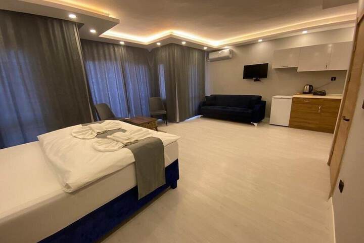 Room 2 of 9