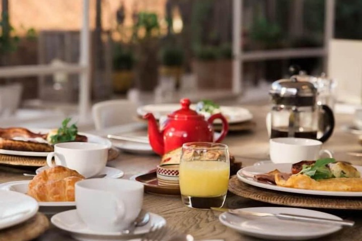 Breakfast area