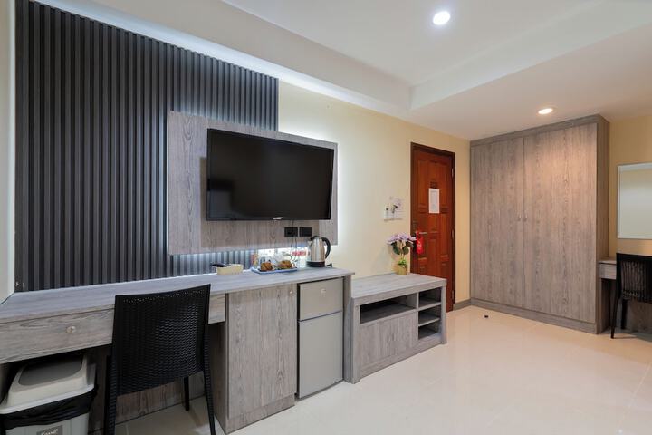Room 29 of 63