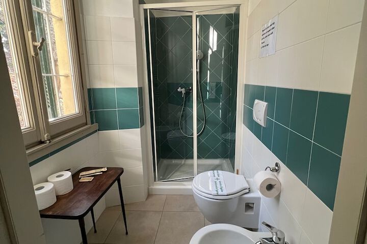 Room 63 of 93