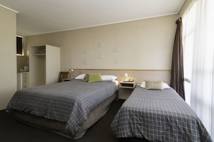 Room 5 of 48