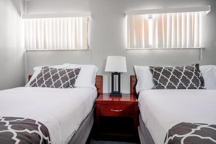 Image of Warm Private Room in Detroit for Up to 4 w / WiFi