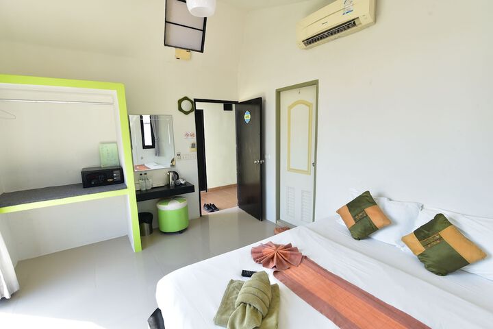 Room 17 of 48