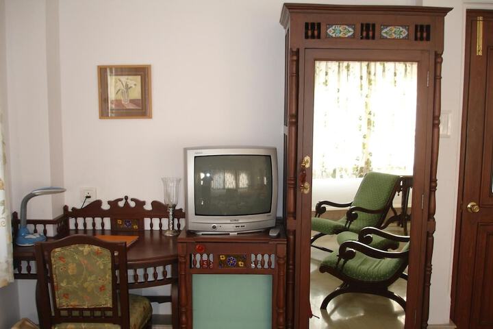 Room 7 of 49