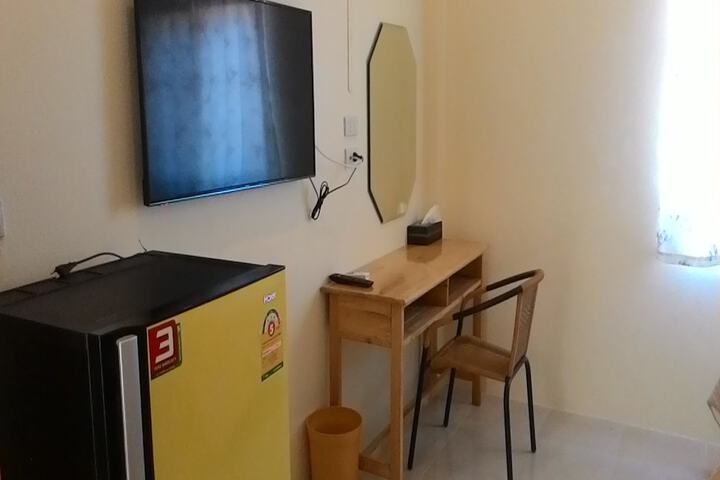Room 9 of 26